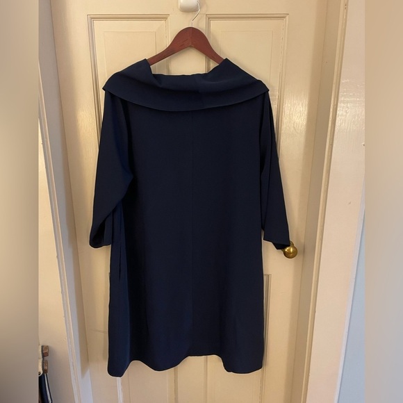 Caroline Rose Midi Shift Dress in Matte Crepe - Picture 4 of 7